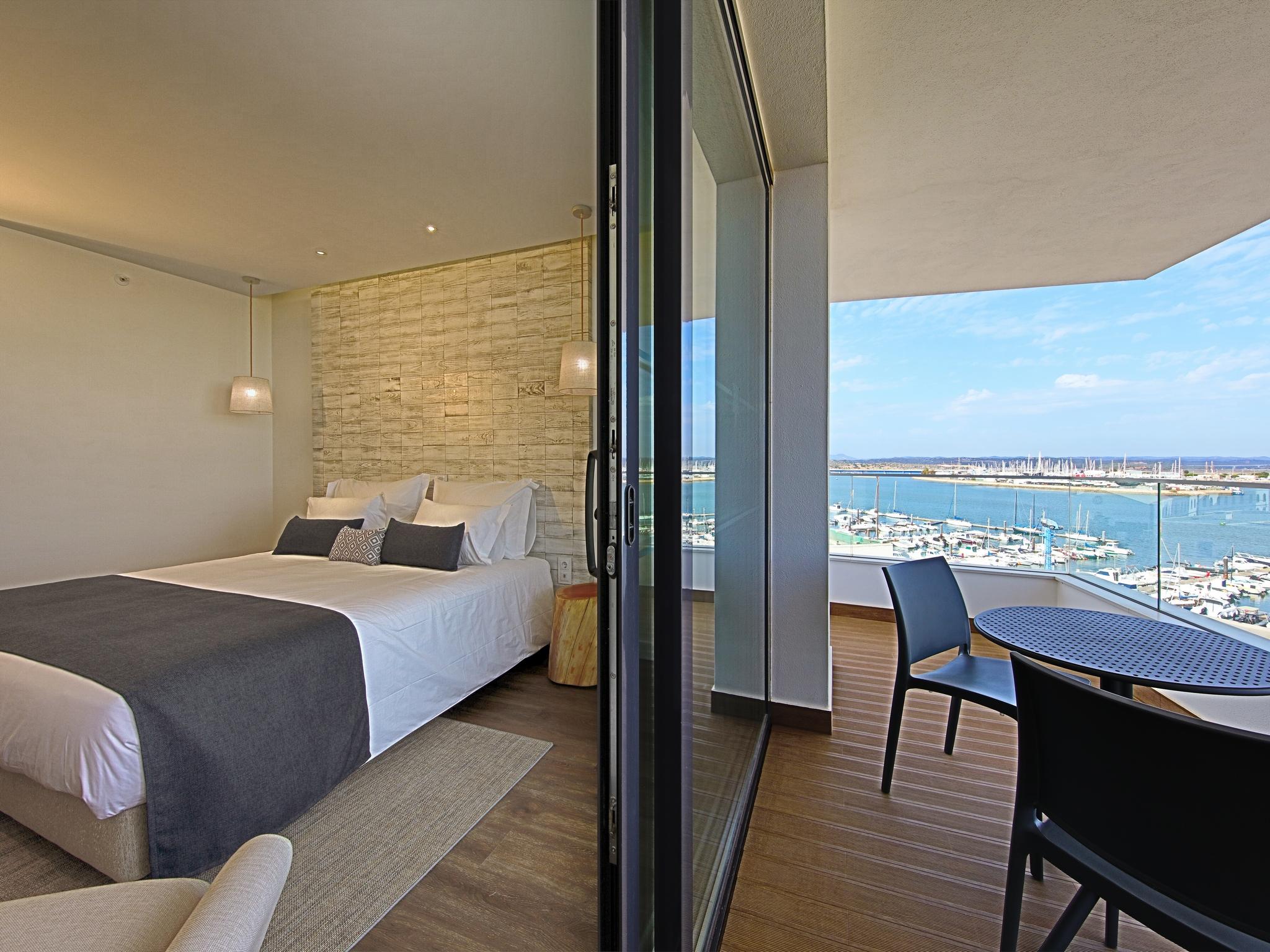 Jupiter Marina Hotel - Couples & Spa (Adults Only) ปอร์ติเมา ภายนอก รูปภาพ
