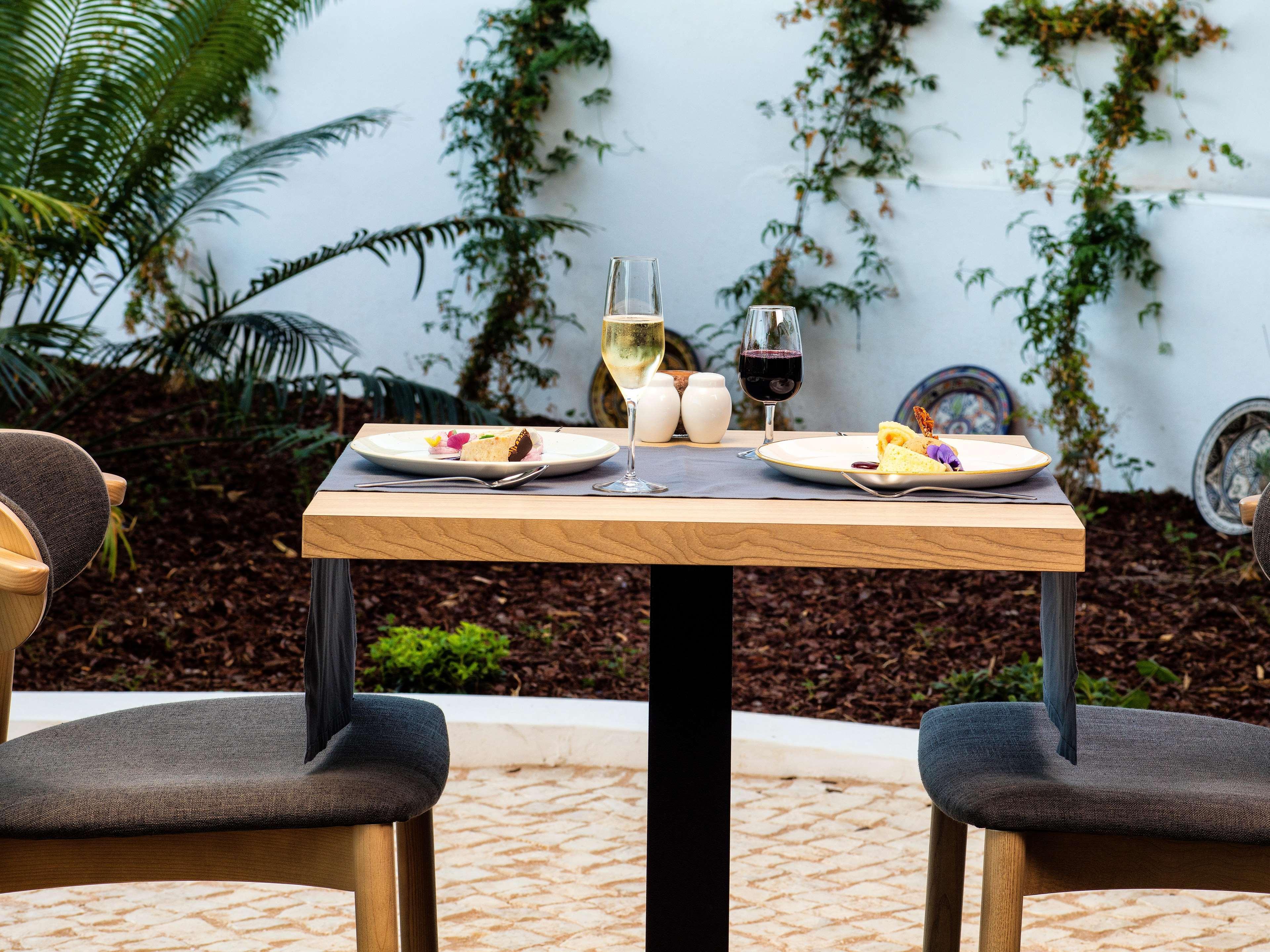 Jupiter Marina Hotel - Couples & Spa (Adults Only) ปอร์ติเมา ภายนอก รูปภาพ