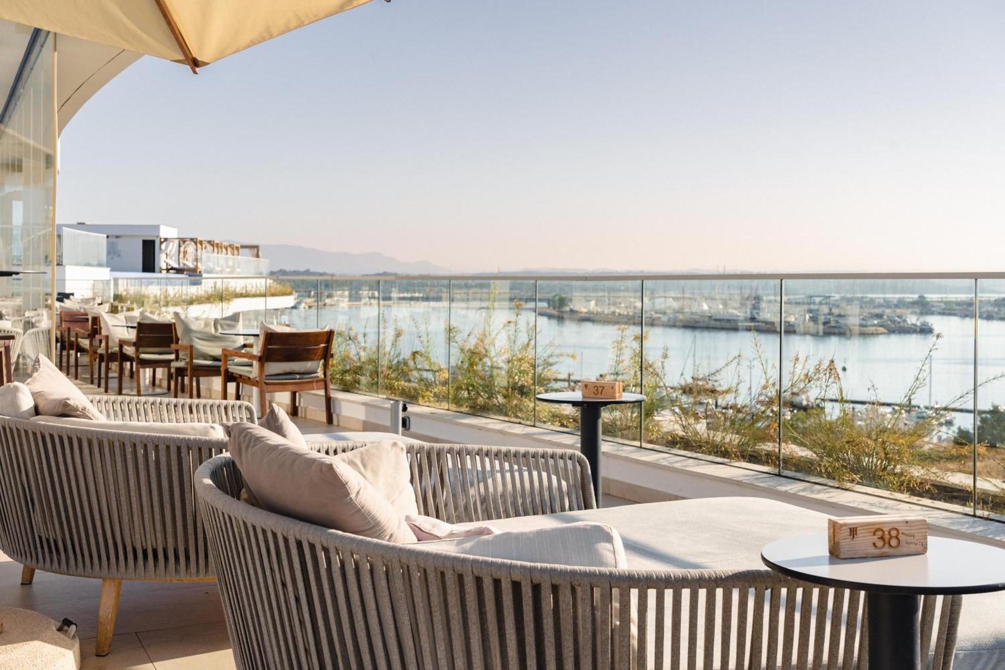 Jupiter Marina Hotel - Couples & Spa (Adults Only) ปอร์ติเมา ภายนอก รูปภาพ