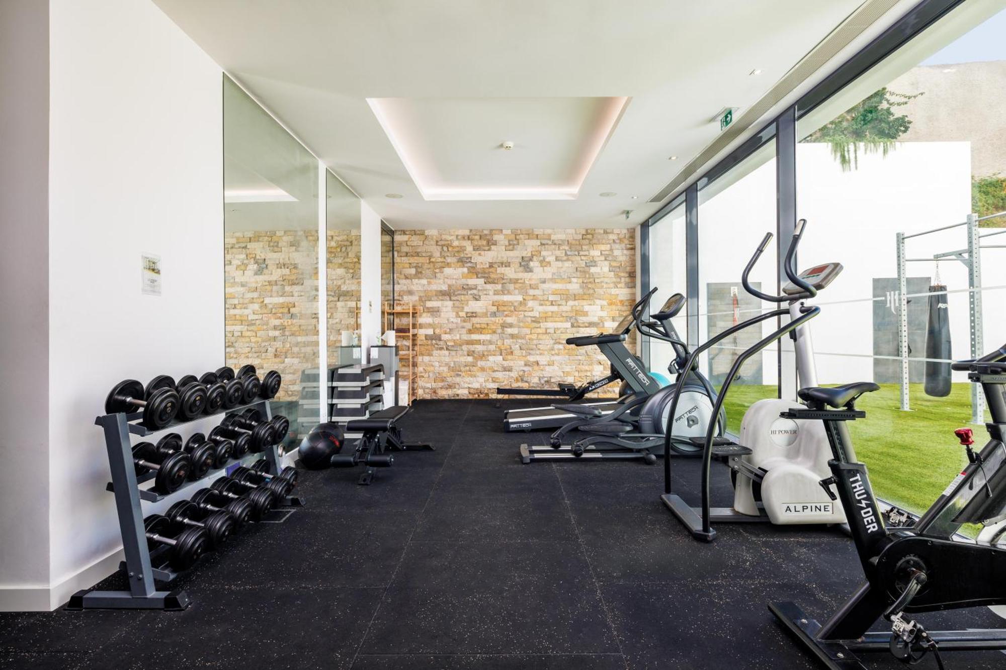 Jupiter Marina Hotel - Couples & Spa (Adults Only) ปอร์ติเมา ภายนอก รูปภาพ