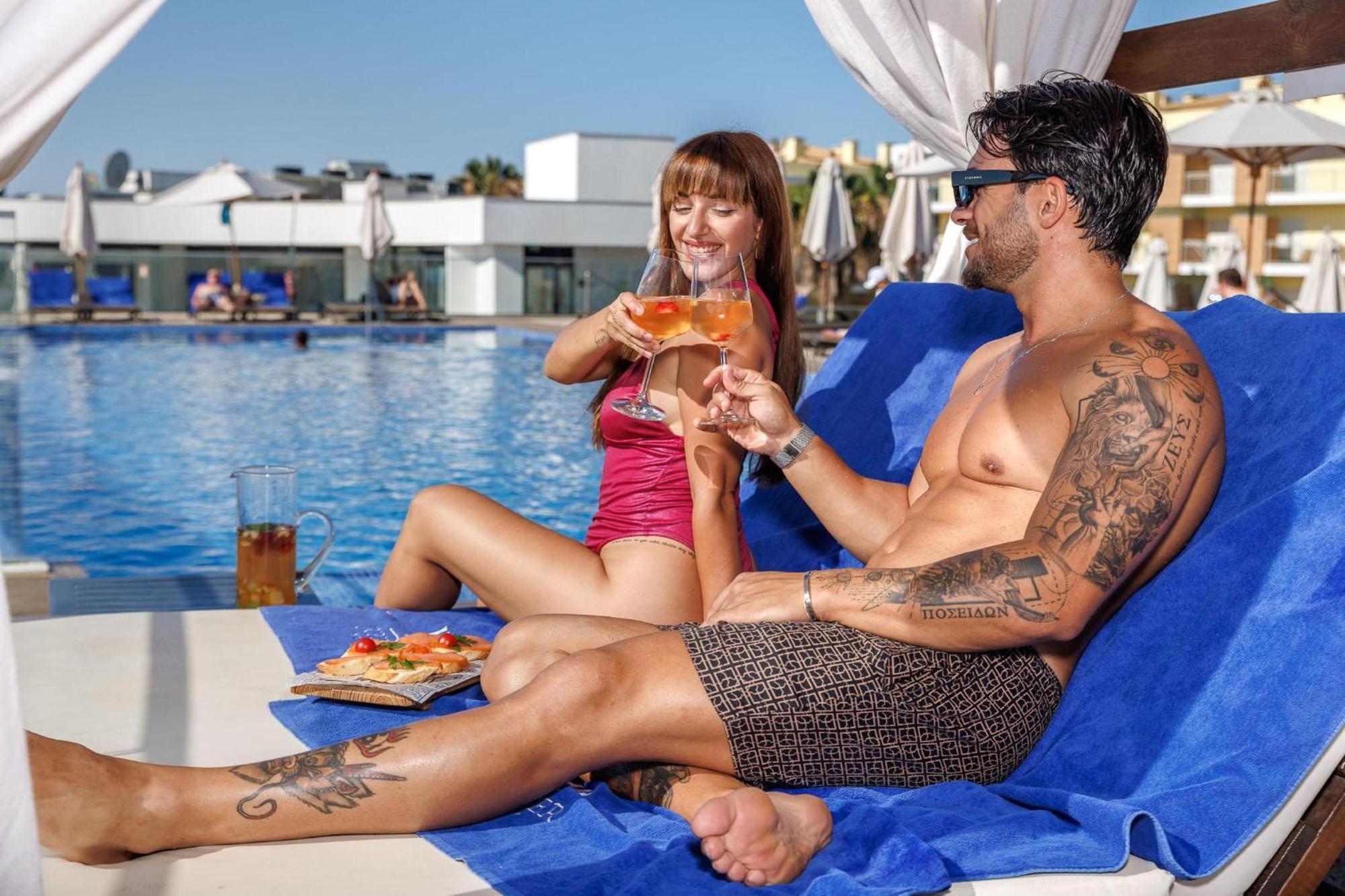 Jupiter Marina Hotel - Couples & Spa (Adults Only) ปอร์ติเมา ภายนอก รูปภาพ