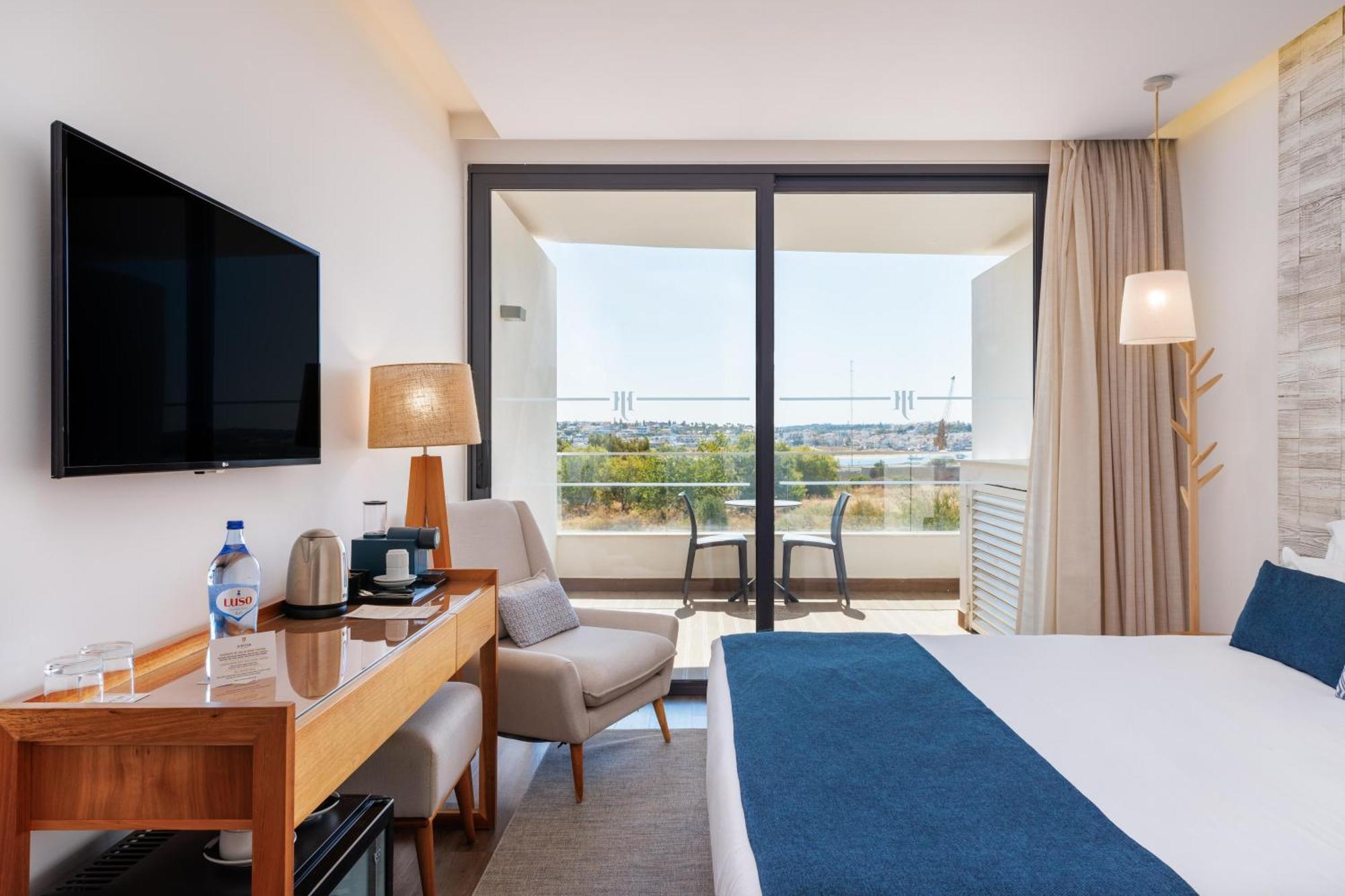 Jupiter Marina Hotel - Couples & Spa (Adults Only) ปอร์ติเมา ภายนอก รูปภาพ