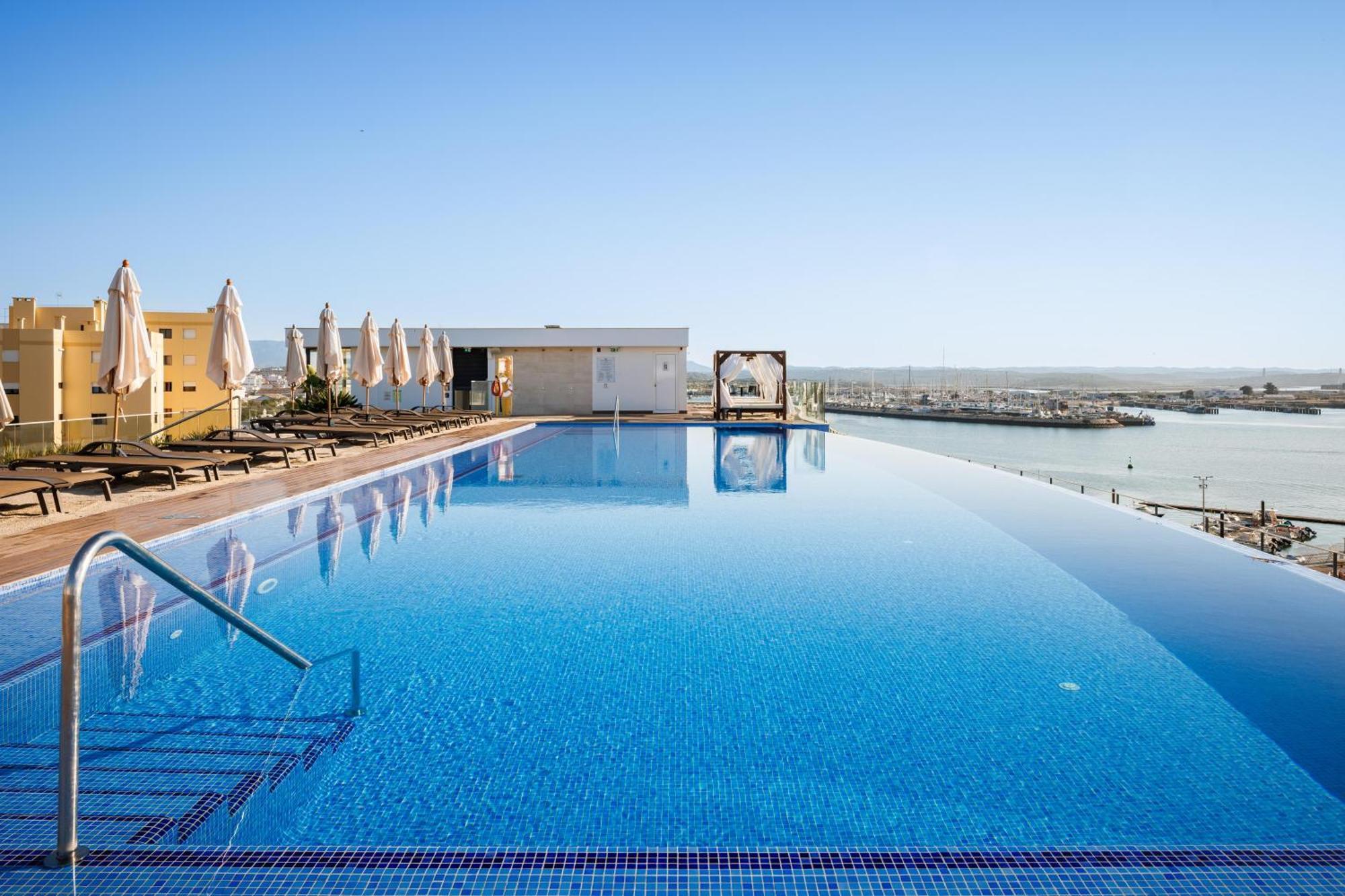Jupiter Marina Hotel - Couples & Spa (Adults Only) ปอร์ติเมา ภายนอก รูปภาพ