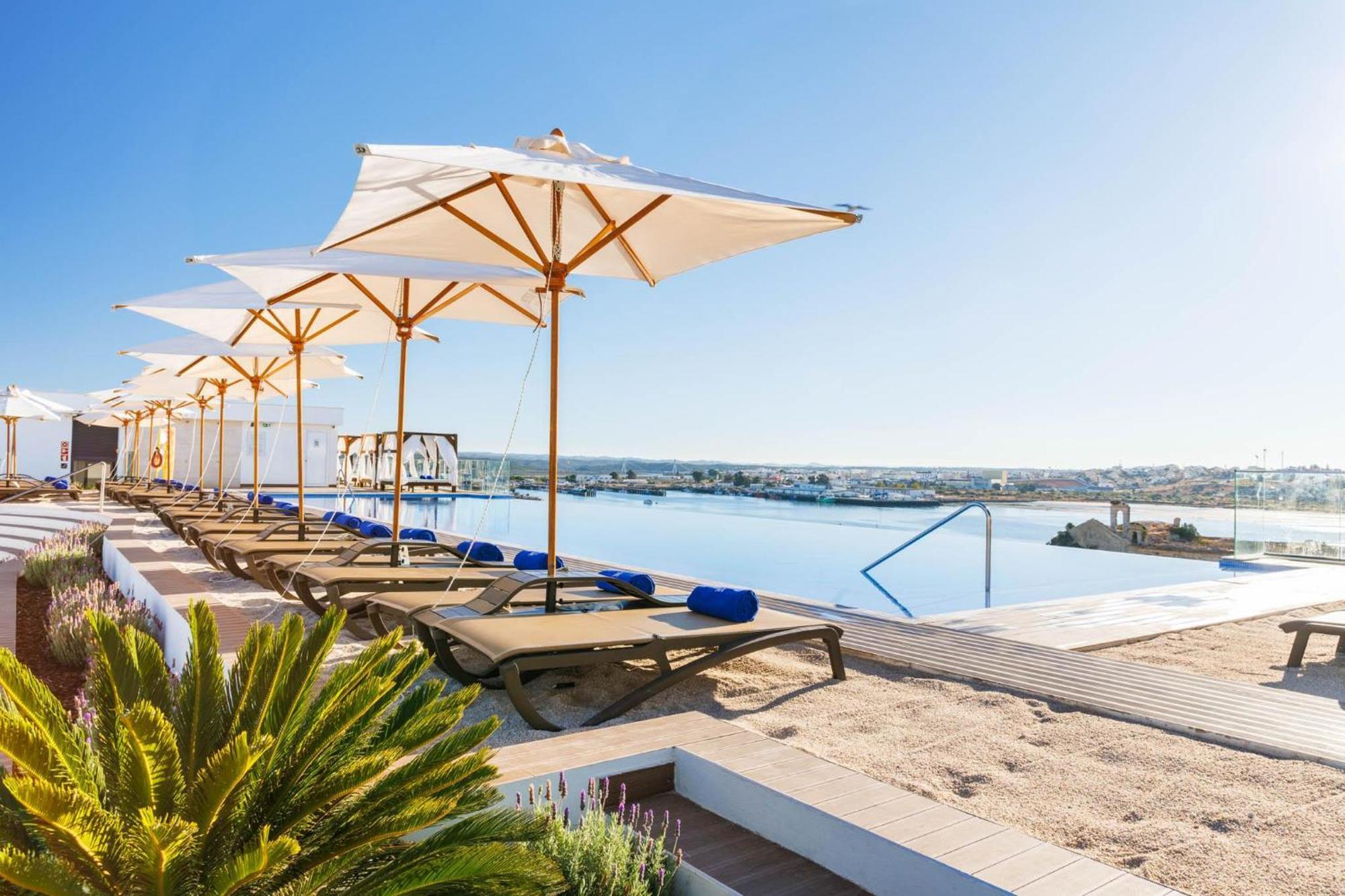 Jupiter Marina Hotel - Couples & Spa (Adults Only) ปอร์ติเมา ภายนอก รูปภาพ