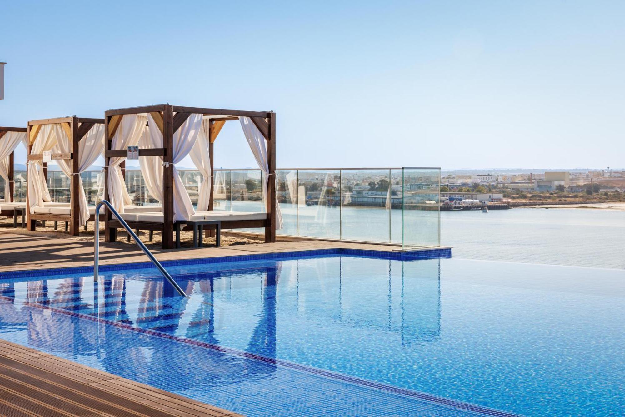 Jupiter Marina Hotel - Couples & Spa (Adults Only) ปอร์ติเมา ภายนอก รูปภาพ